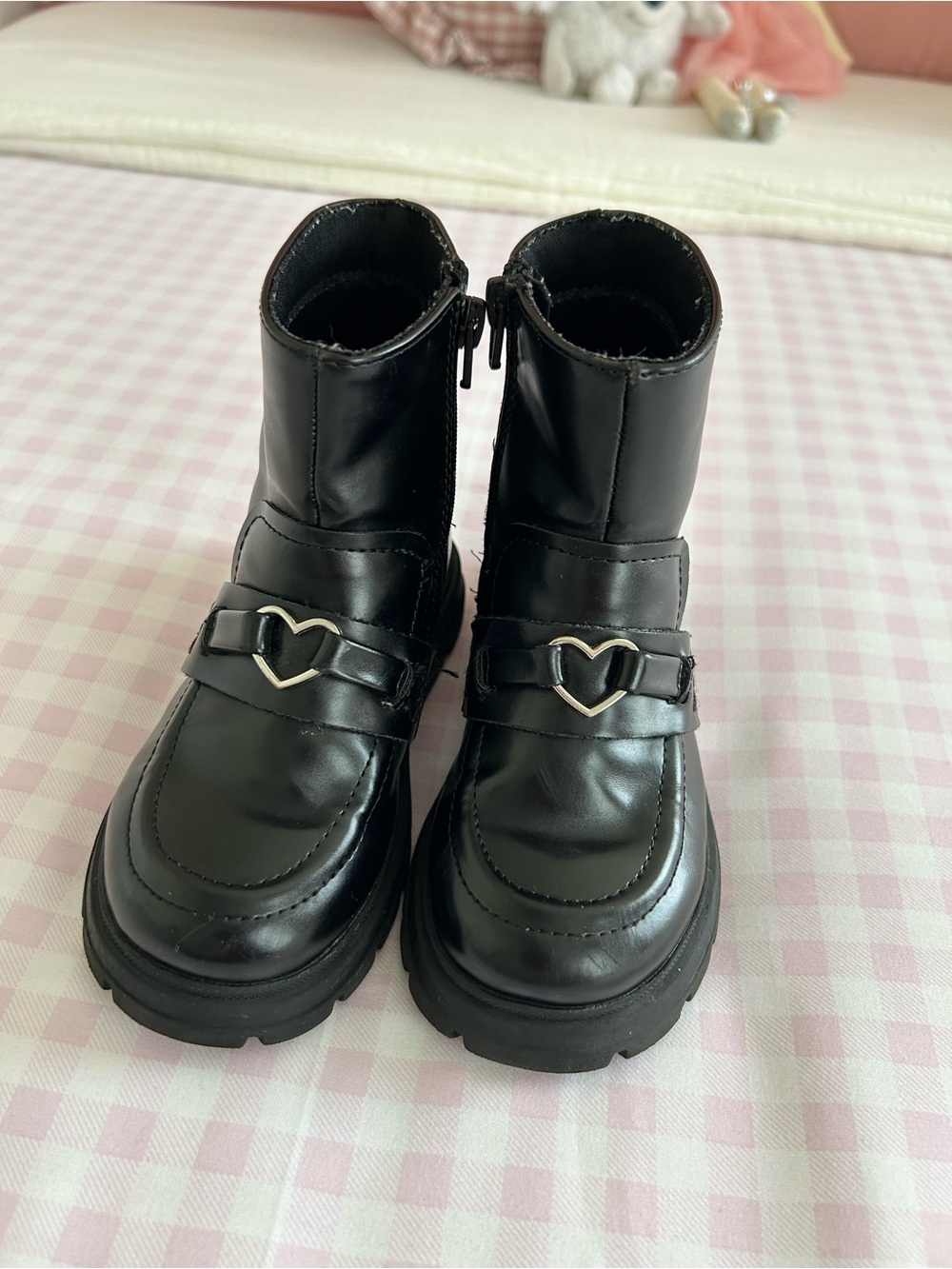 Zara Black Heart-Detail Kids Ankle Boots